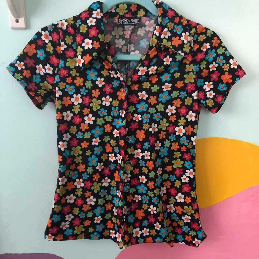 Street Code flowered button up
